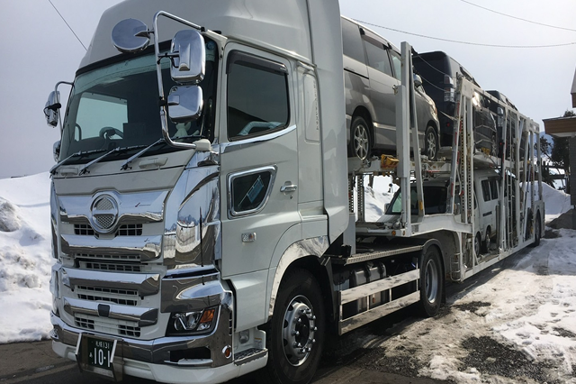 カーコレクションは自動車陸送業務を日本全国対応にて承っております